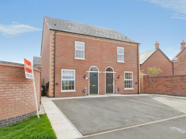 2 bedroom semi detached house for sale