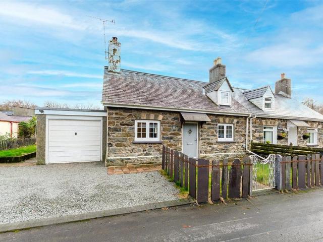 2 bedroom semi detached house for sale