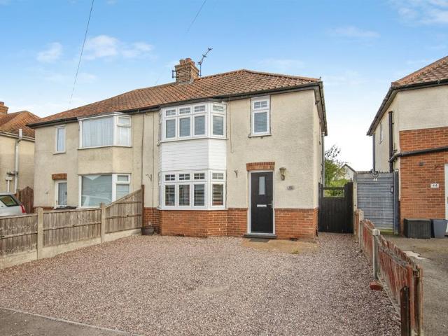 2 bedroom semi detached house for sale