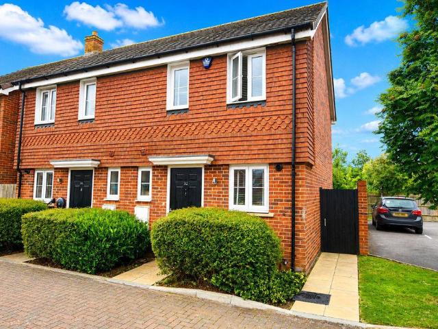 2 bedroom semi detached house for sale