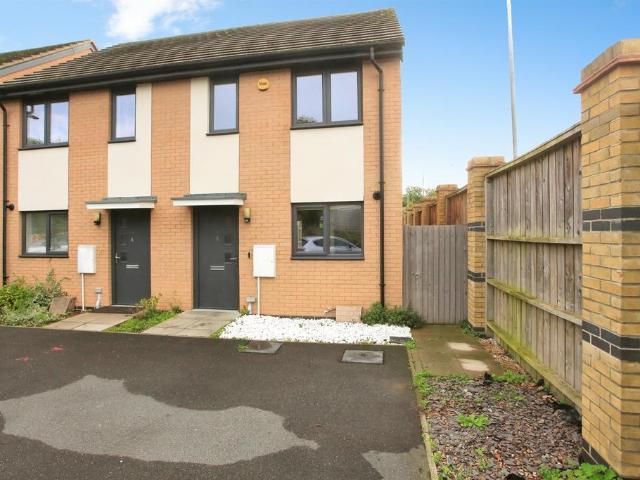 2 bedroom semi detached house for sale