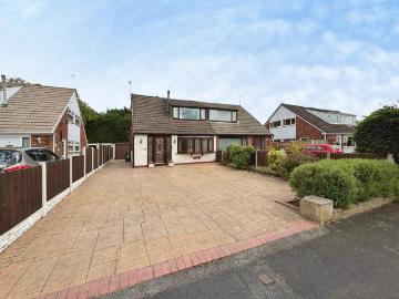 2 bedroom semi detached house for sale