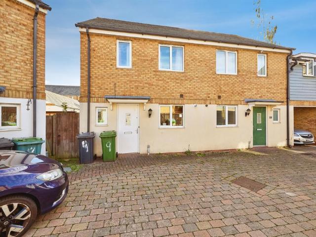2 bedroom semi detached house for sale