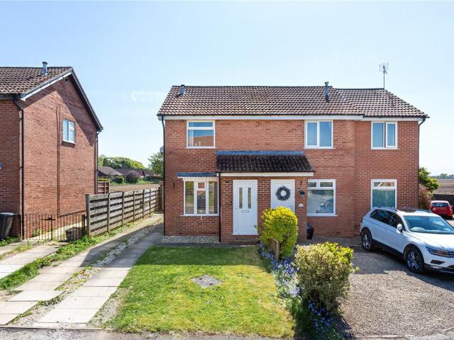 2 bedroom semi detached house for sale