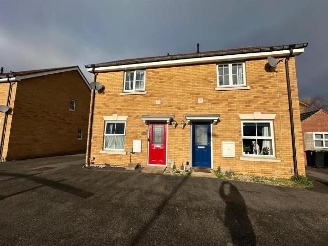 2 bedroom semi detached house for sale