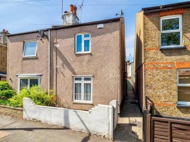 2 bedroom semi detached house for sale