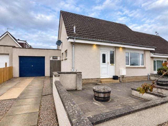 2 bedroom semi detached house for sale