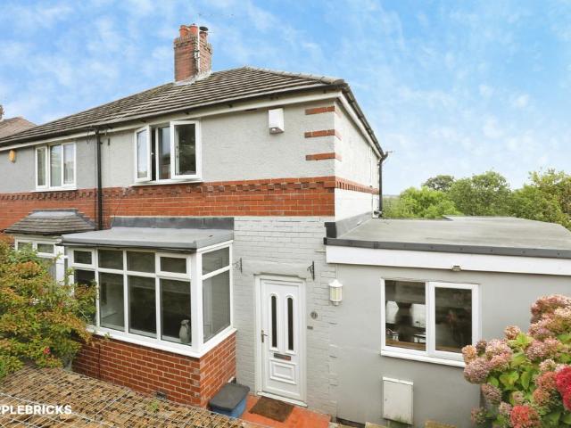 2 bedroom semi detached house for sale