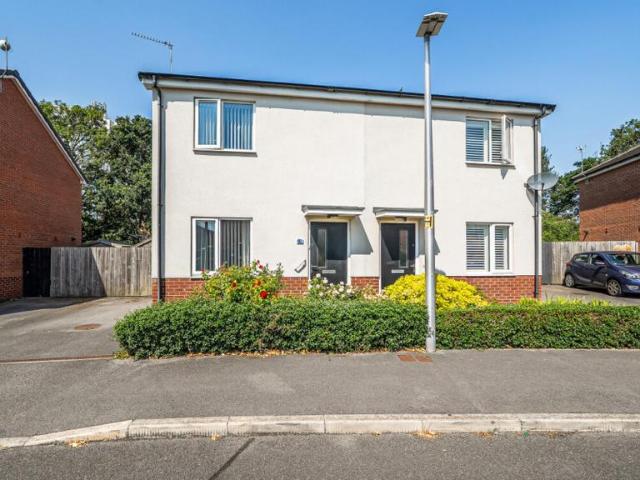 2 bedroom semi detached house for sale