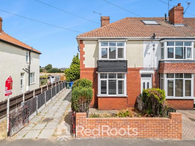 2 bedroom semi detached house for sale