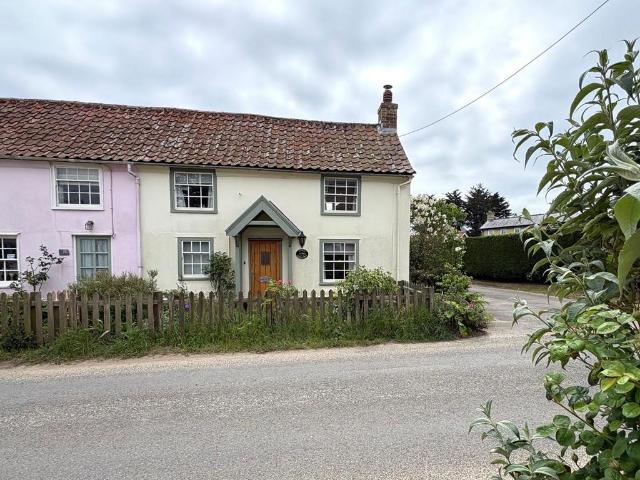2 bedroom semi detached house for sale