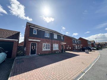 2 bedroom semi detached house for sale