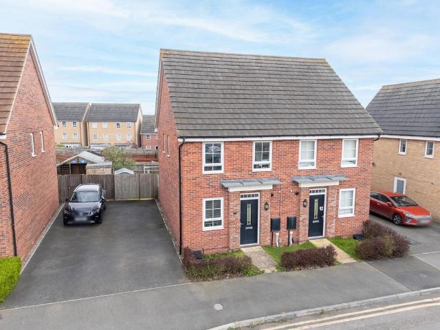 2 bedroom semi detached house for sale