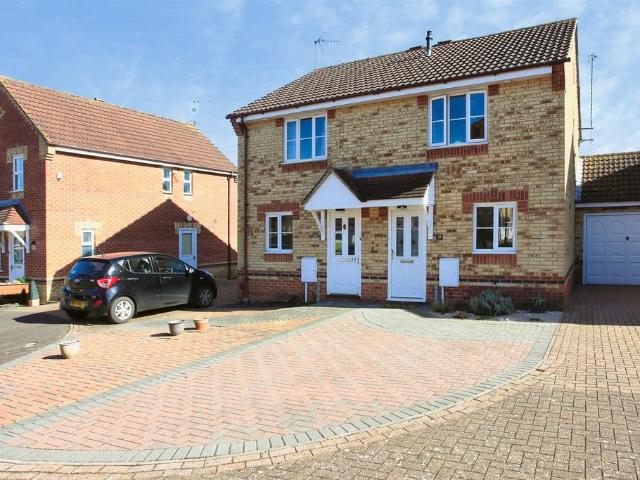2 bedroom semi detached house for sale