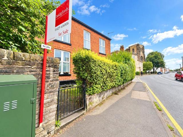 2 bedroom semi detached house for sale