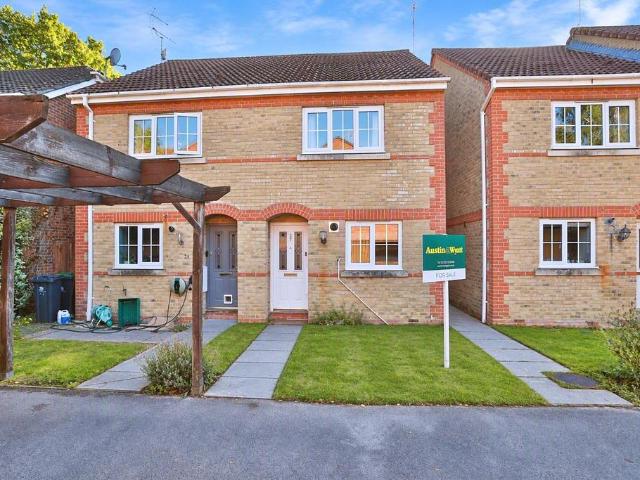 2 bedroom semi detached house for sale