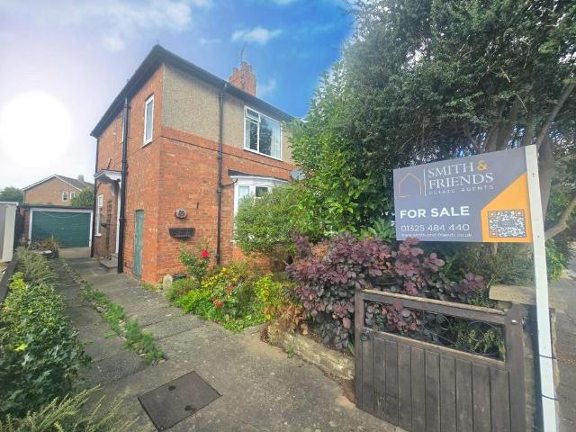 2 bedroom semi detached house for sale