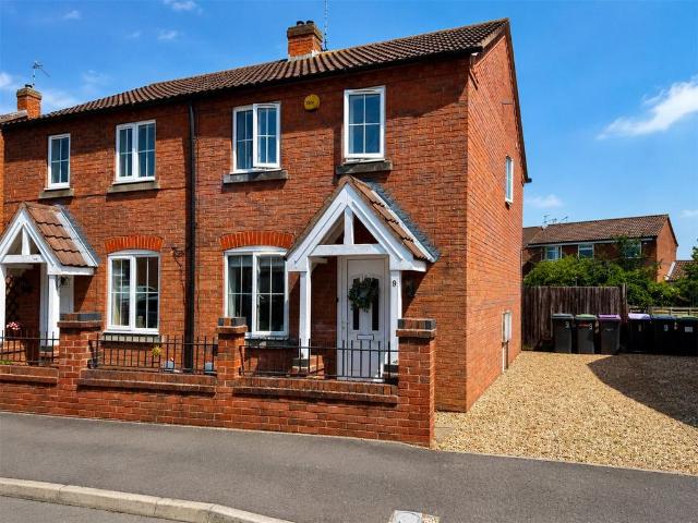 2 bedroom semi detached house for sale