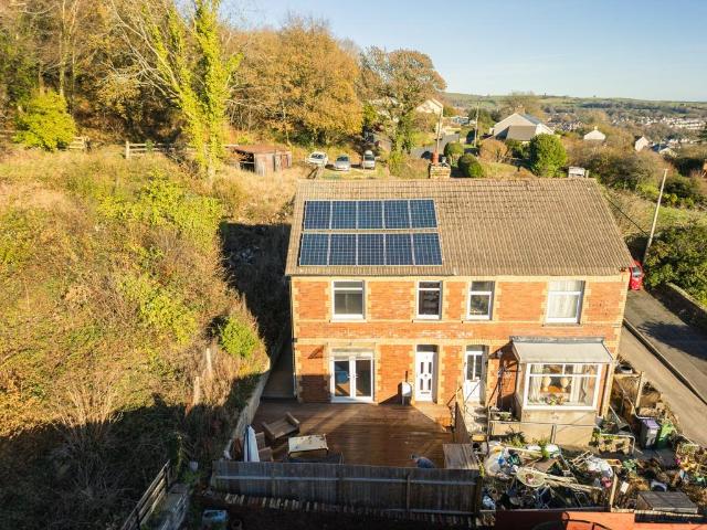 2 bedroom semi detached house for sale