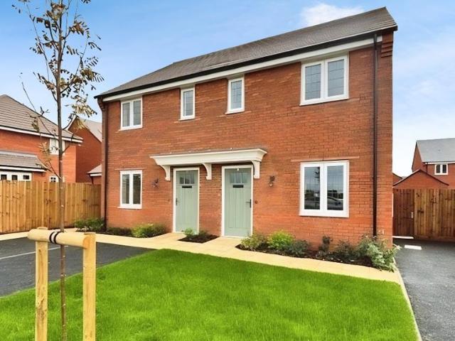 2 bedroom semi detached house for sale