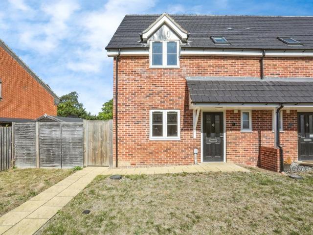 2 bedroom semi detached house for sale