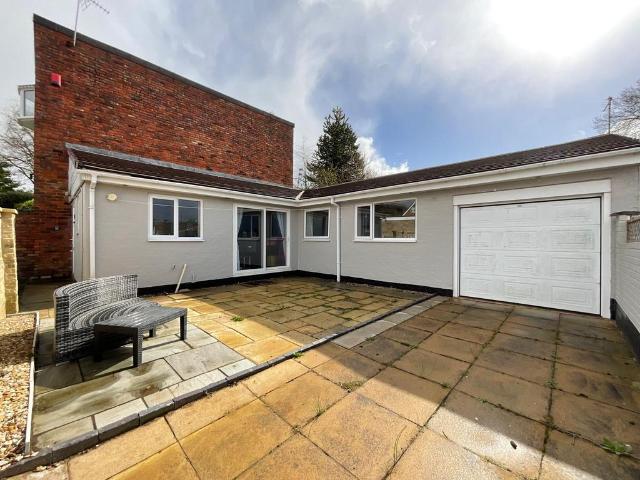2 bedroom bungalow for sale