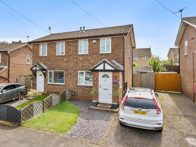 2 bedroom semi detached house for sale