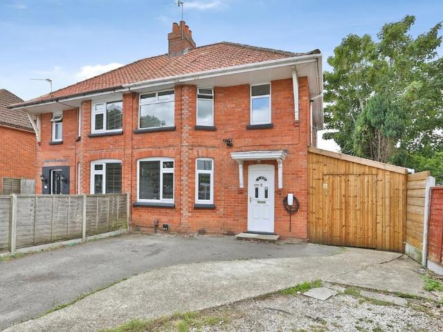 2 bedroom semi detached house for sale