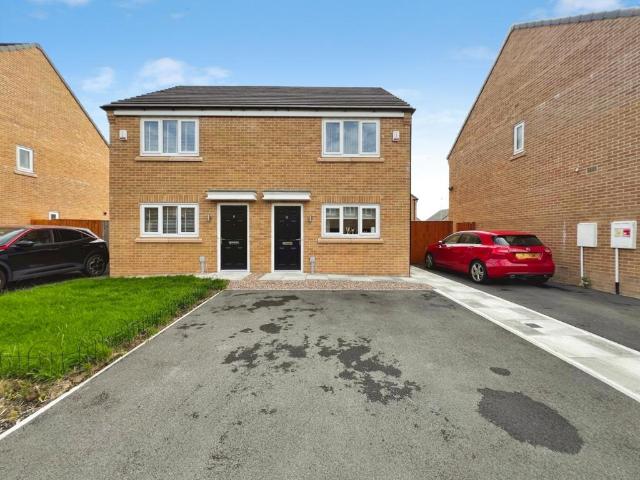 2 bedroom semi detached house for sale