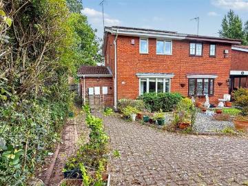 2 bedroom semi detached house for sale