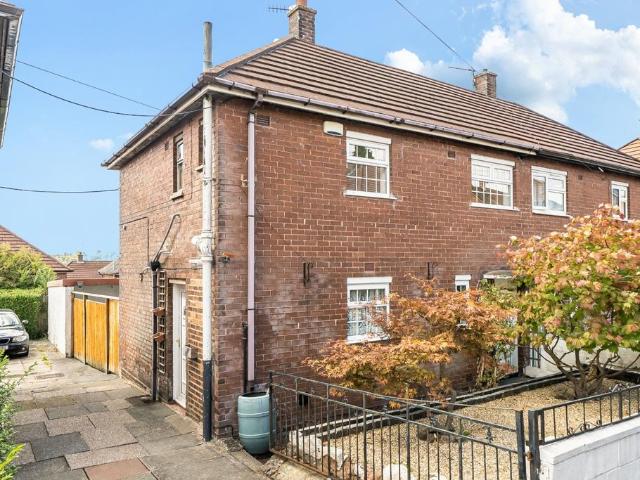 2 bedroom semi detached house for sale