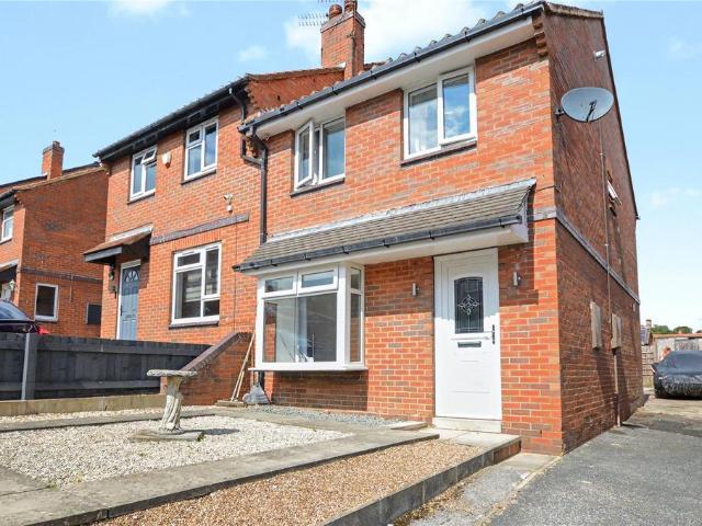 2 bedroom semi detached house for sale