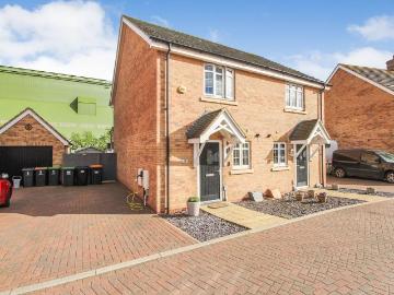 2 bedroom semi detached house for sale