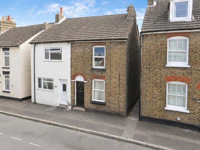 2 bedroom semi detached house for sale