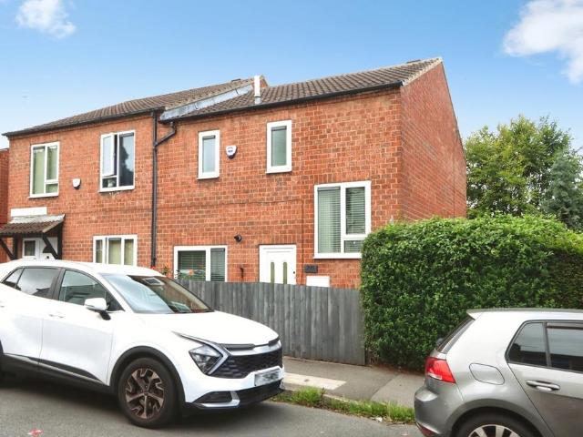 2 bedroom semi detached house for sale