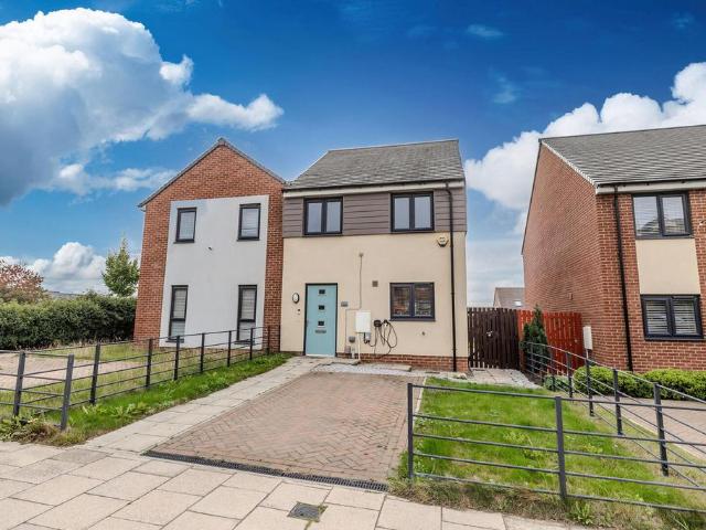 2 bedroom semi detached house for sale