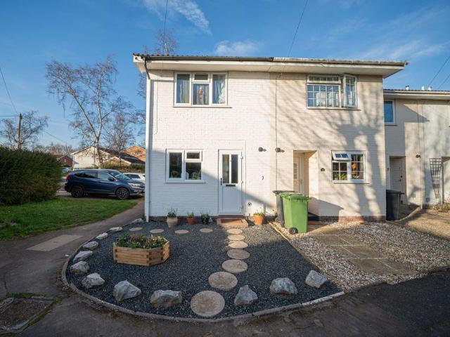 2 bedroom end of terrace house for sale