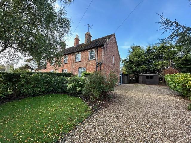 2 bedroom semi detached house for sale