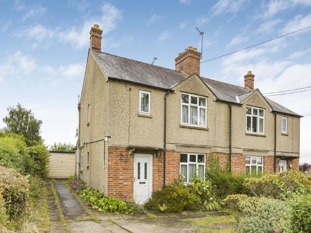 2 bedroom semi detached house for sale