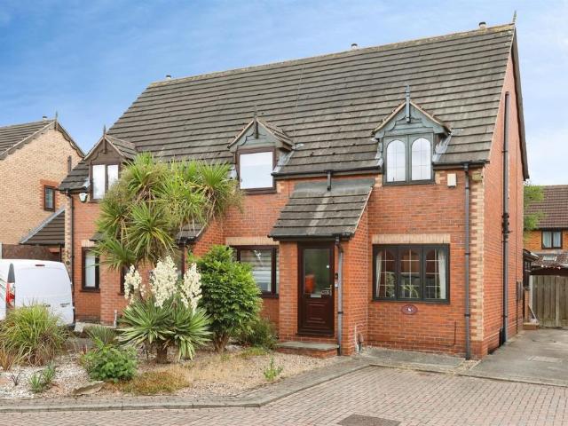 2 bedroom semi detached house for sale