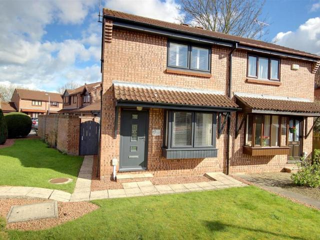 2 bedroom semi detached house for sale