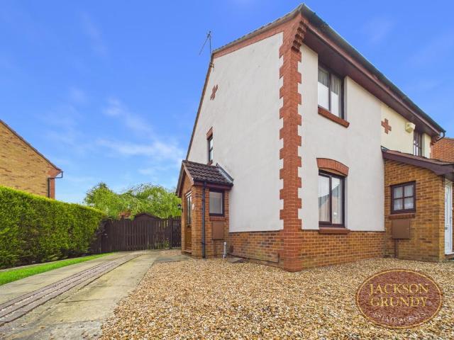 2 bedroom semi detached house for sale