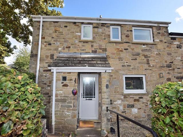 2 bedroom semi detached house for sale