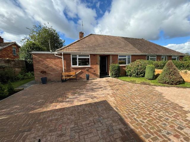 2 bedroom semi detached house for sale