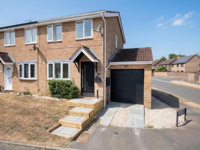 2 bedroom semi detached house for sale
