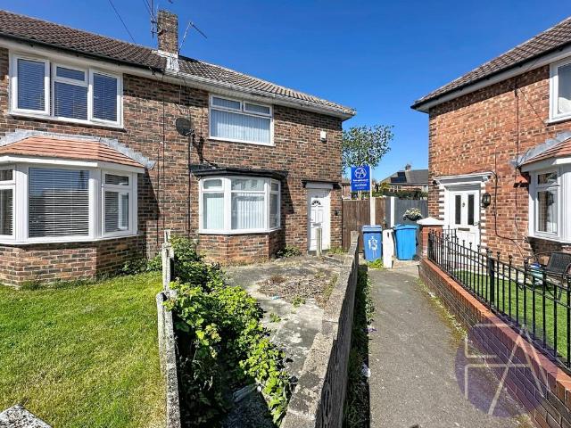 2 bedroom semi detached house for sale