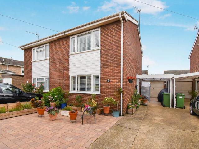 2 bedroom semi detached house for sale