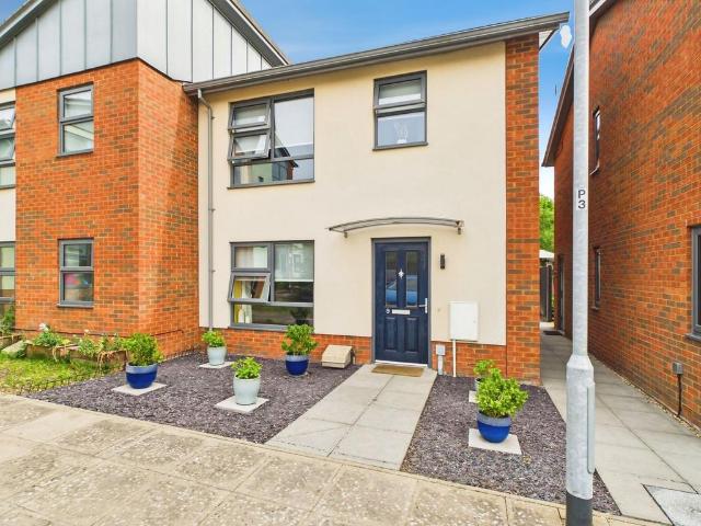 2 bedroom semi detached house for sale