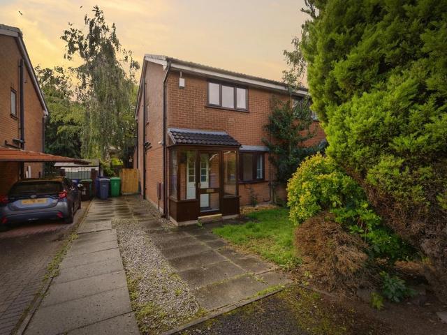 2 bedroom semi detached house for sale
