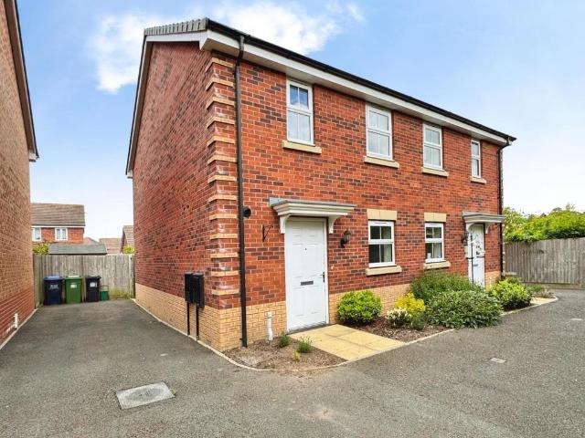 2 bedroom semi detached house for sale